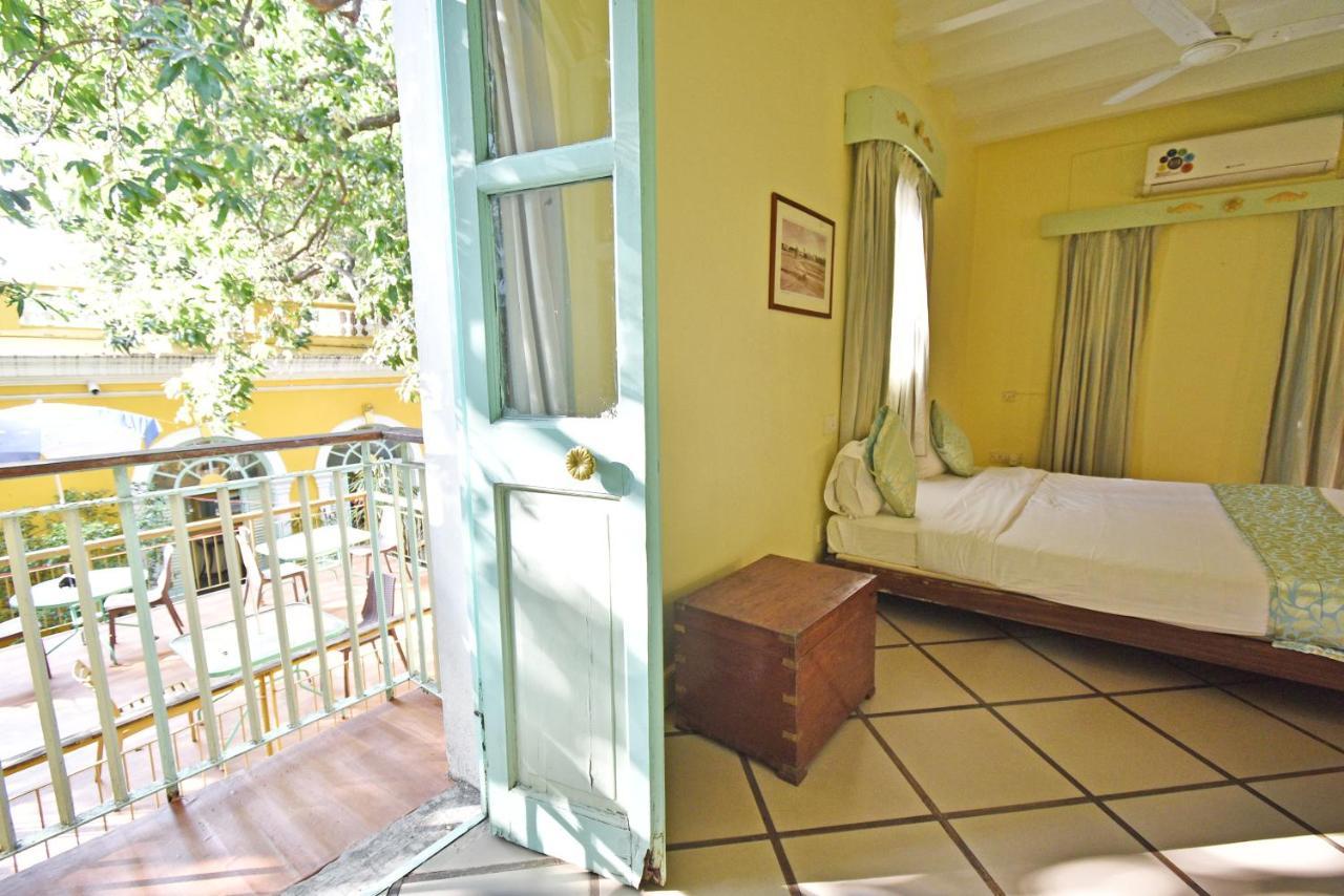 Hotel Villa Des Gouverneurs Pondicherry Exterior photo
